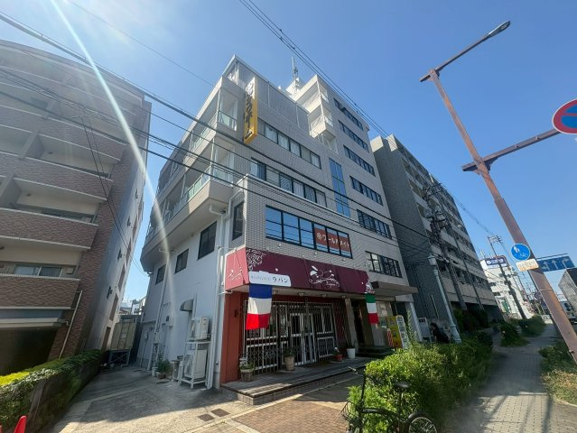 アイワステーションビルⅥ号館の周辺