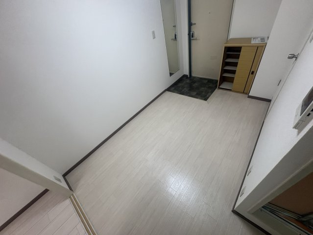 アイワステーションビルⅥ号館の居間・リビング
