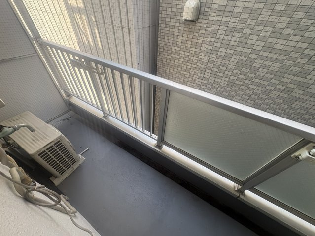 アイワステーションビルⅥ号館のバルコニー