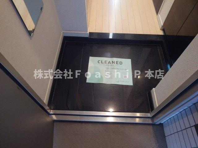 ヴァレッシア代田橋シティの玄関