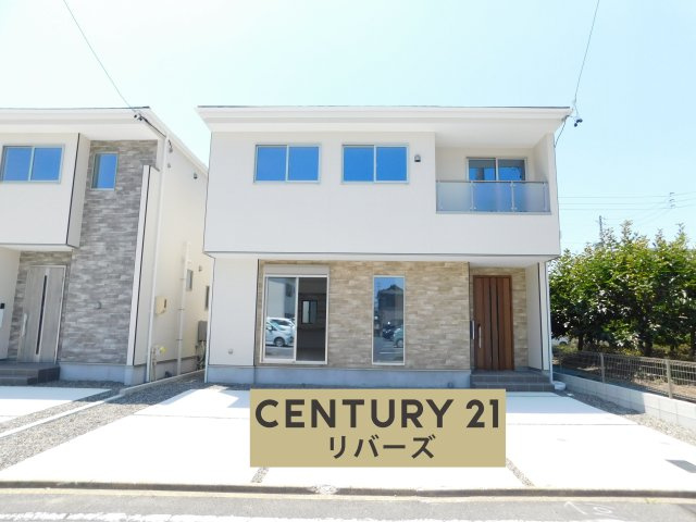 名古屋市中川区万場１丁目の新築一戸建の前面道路含む現地写真|☆２号棟☆　　いつでも見学できます♪（お問合せ当日、平日、水曜、夜間でもＯＫ）　敷地３７．５９坪！　長期優良住宅♪　ＺＥＨ水準！　前面道路６m！　駐車並列３台ＯＫ！　開放的で心地の良いＬＤＫ１９帖♪