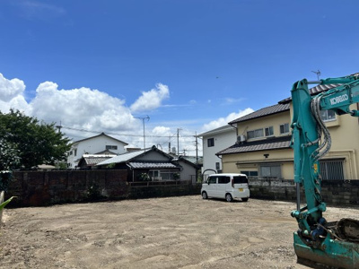 【外観】 | 小浜町売地 | 駅徒歩9分の立地！解体・測量済みの綺麗な更地です。