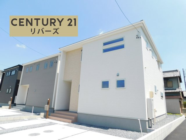 海部郡大治町大字八ツ屋字裏畑の新築一戸建の外観|☆1 号棟☆  　新価格！！いつでもご案内できます♪（お問合せ当日、平日、水曜、夜間でもＯＫ）　長期優良住宅♪　角地！　敷地５２．３３坪　駐車並列３台ＯＫ　南に広い庭付き♪　ワイドインナーバルコニー♪