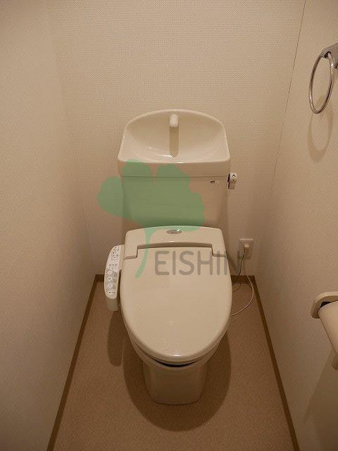 バーンメアオ チットロムのトイレ|清潔感のあるトイレです。