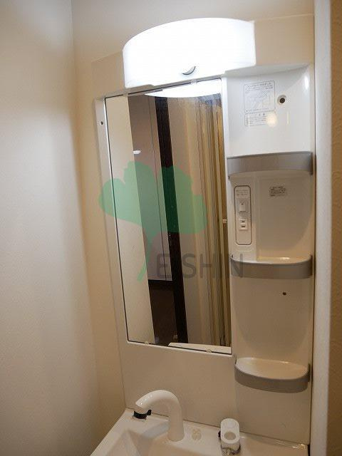 バーンメアオ チットロムの洗面所|シンプルで使いやすい洗面台です！