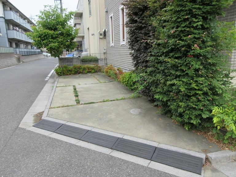 堀之内戸建の駐車場