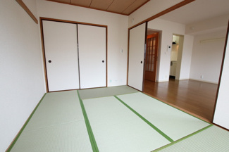 押入れ付の和室