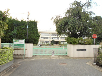 練馬区立大泉西小学校まで900ｍ