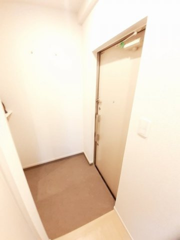 Ｙ’ｓアビタシオン青柳の玄関