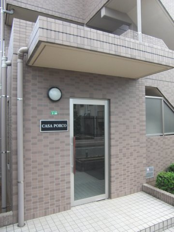 ★洗練されたデザイン・安心のオートロック付エントランス★