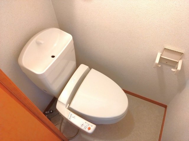 レオパレス睡蓮のその他|温水便座付きで快適生活    風呂・トイレ別