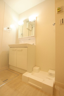 シャワー付き洗面化粧台♪
