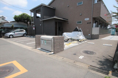 敷地内駐車場（有料・要空き確認）