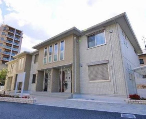 大和郡山市筒井町のアパート