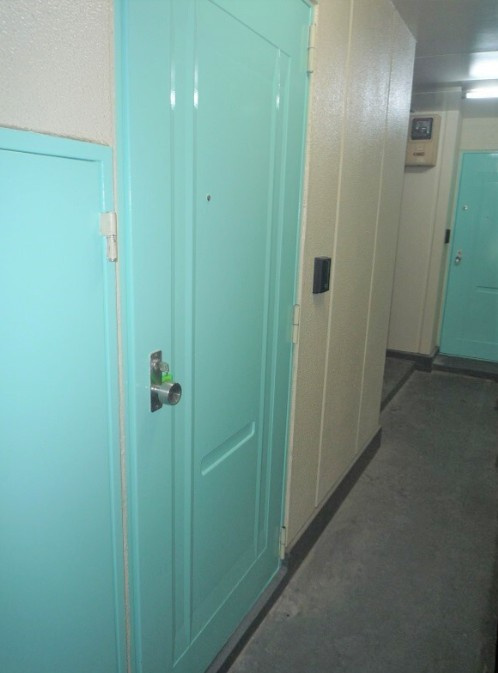 TCRE新大塚の玄関