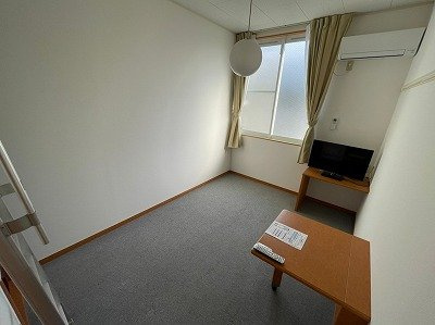 【その他】 | レオパレスフォンターナ | 1階は絨毯仕様です。