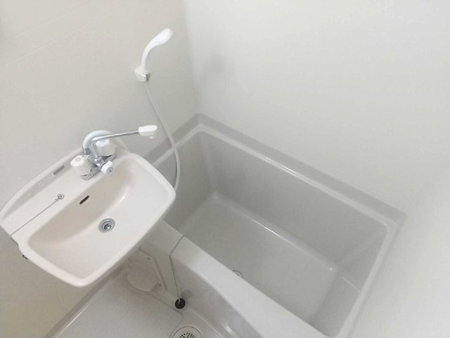 レオパレス弘法の浴室