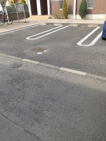 ピアフィールドⅡの駐車場