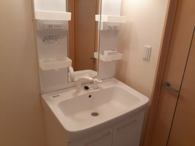 グランパルティⅢの洗面所