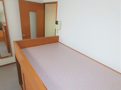 レオパレス神田町の寝室|ベッドスペース