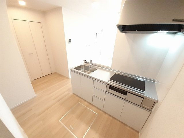 レジデンス　プリュⅦのキッチン
