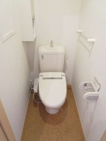トムトック　Ⅲのトイレ|清潔感のあるトイレです