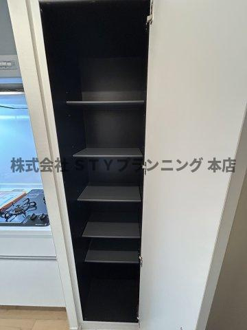 仲介手数料０円！ＣＯＺＹ阿由知通の収納