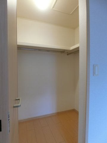 エクセルディアコートＳＫＰ．Ｂの収納|イメージ205号室の写真