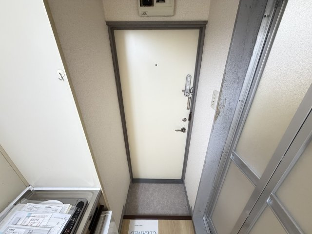 クレセント東元町の玄関|ゆったりとした玄関です