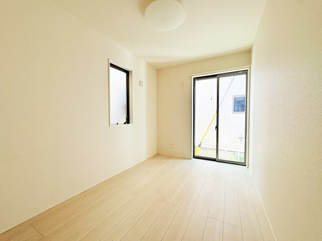 【収納】 | 西東京市栄町1丁目　中古一戸建住宅　(保谷店) | 季節物の衣類や趣味用品もまとめてしまえる大容量の収納スペース。