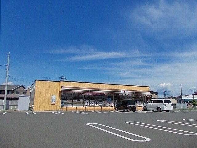 グランド　ルーチェ　寺内の周辺|セブンイレブン新国道寺内店まで352m