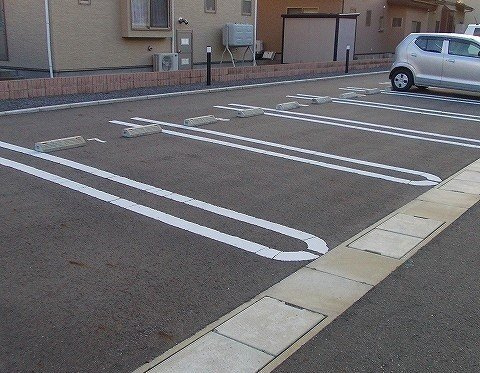 セレステⅠの駐車場|駐車場完備です