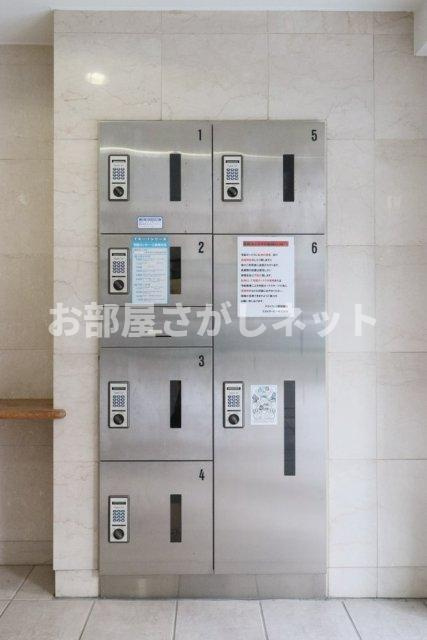 スカイコート新宿曙橋第２【おとり物件なし】#学生・社会人にオススメ！初期費用分割払いOK！のその他共用部分|宅配BOX