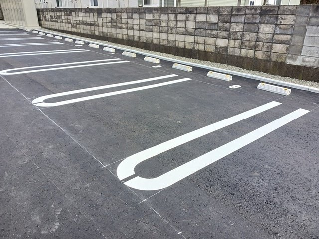 アトール　Ⅲの駐車場|駐車場があるので、車を買う予定の方も安心です