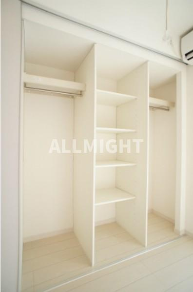 川崎市多摩区生田８丁目の賃貸マンションの収納|★お部屋探しはオールマイト不動産までご相談下さい♪【044-543-9135】