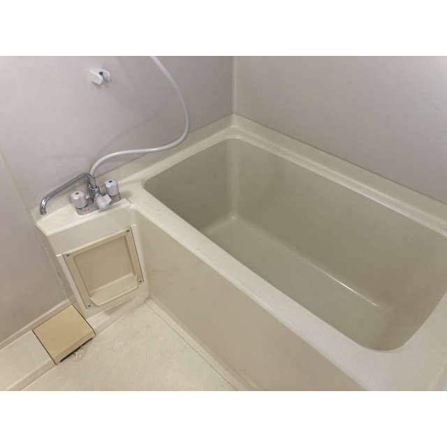 グリーンピアの浴室|コンパクトで使いやすいお風呂です
