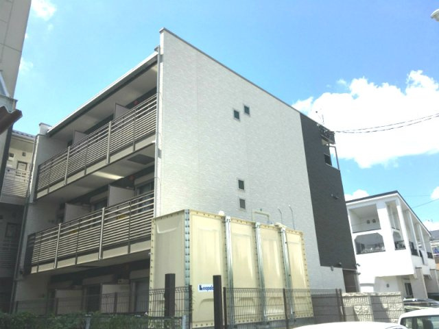 クレイノプレミール蕨の外観|落ち着いた雰囲気の外観です