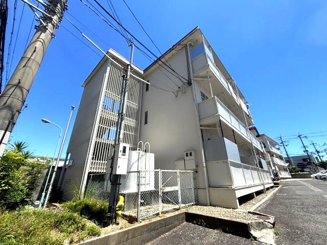 シャトードイワネ1号館