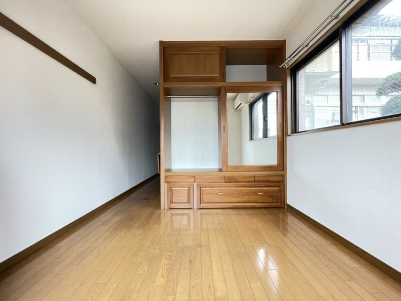 ダイレクト・マンションＮｏ．１の寝室|ゆとりの広さです