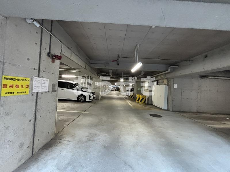 ガーデンプラザ横浜南の駐車場