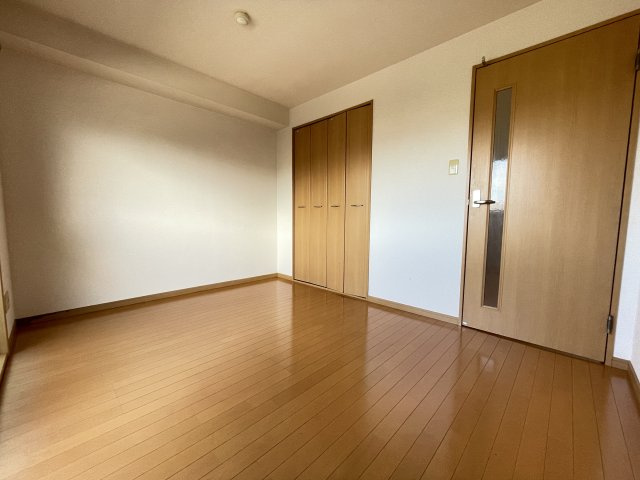 マンションティアラの周辺