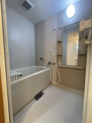 マンションティアラの浴室