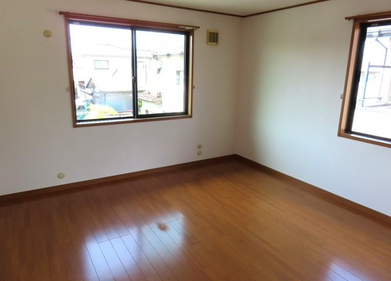 さいたま市岩槻区黒谷戸建|2F右洋室