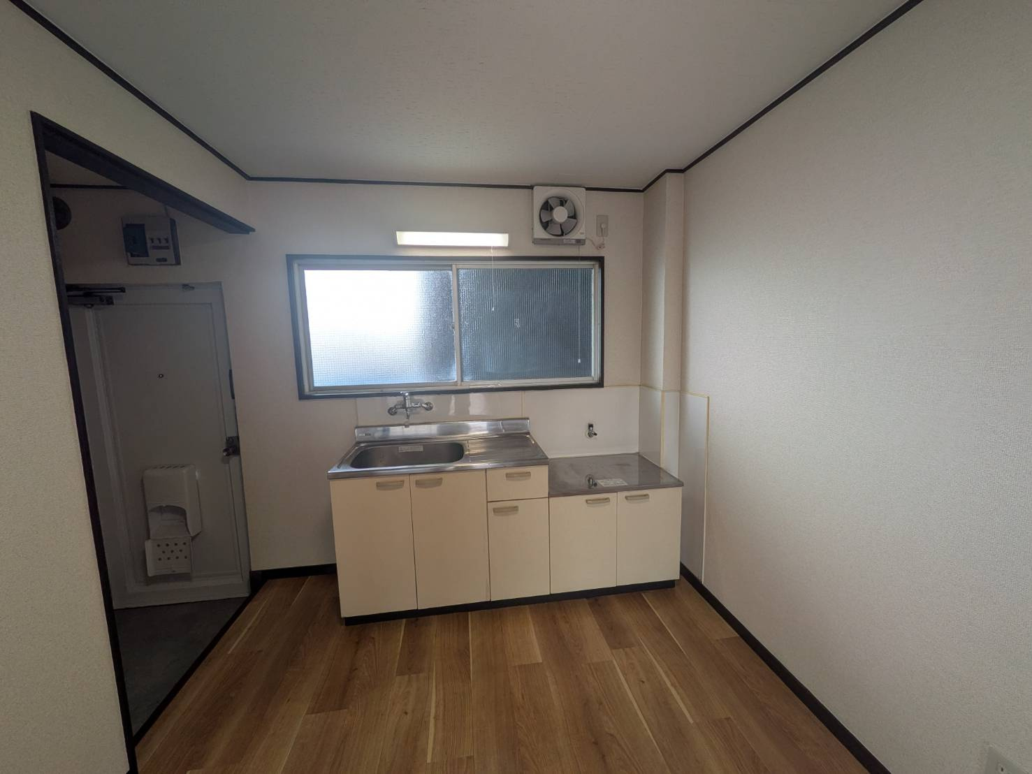 大辰マンションのキッチン|お料理しやすいキッチンです