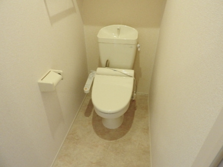 泉大津市上之町のハイツのトイレ|落ち着いたトイレです