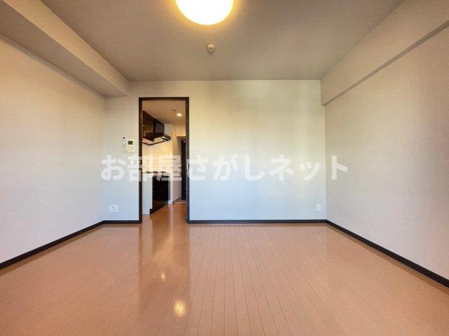 グラントゥルース王子【おとり物件なし】#学生・社会人にオススメ！初期費用分割払いOK！の居間・リビング