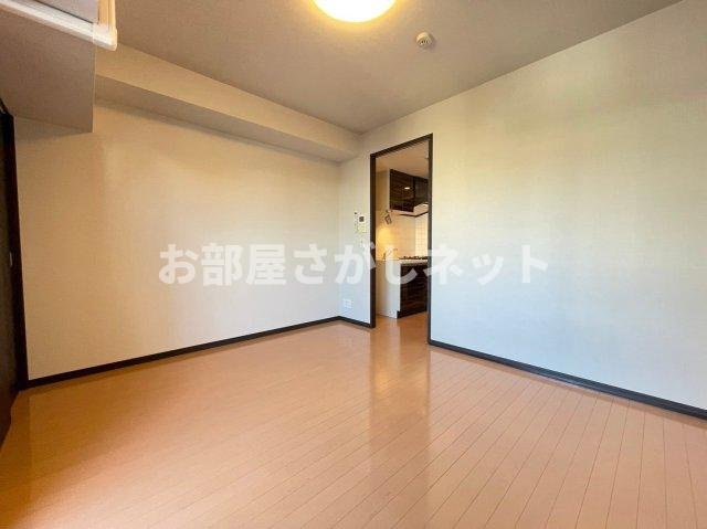 グラントゥルース王子【おとり物件なし】#学生・社会人にオススメ！初期費用分割払いOK！の居間・リビング