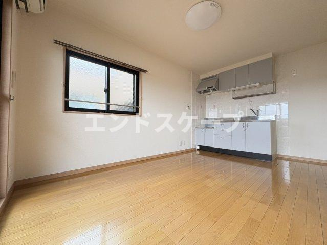 ウエスト・ヴィレッジの居間・リビング|高崎、前橋のお部屋探しはエンドスケープまで！お客様の理想お聞かせ下さい♪