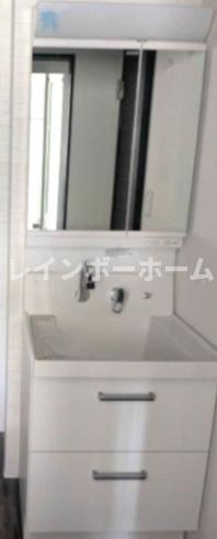 緑ヶ丘サンハイツの洗面所|スペースが確保できる洗面所です