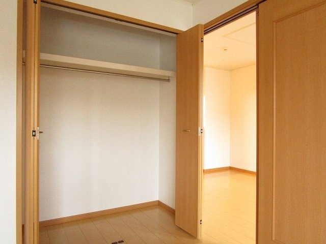 トムトックⅠの収納|小物を収納するのに便利です